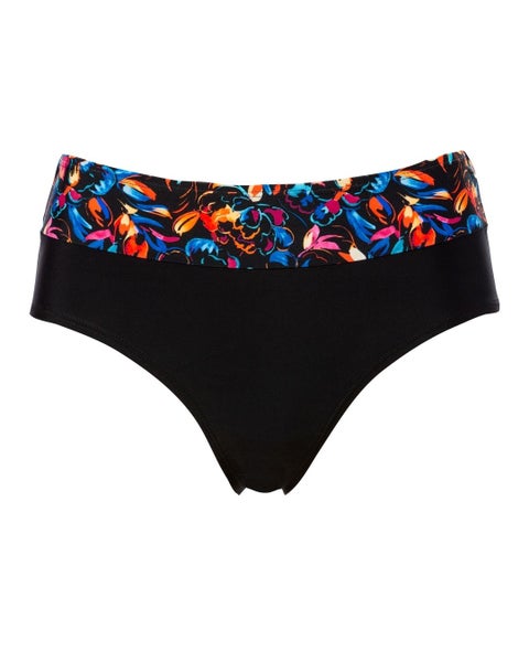 Trofe Magaluf bikinialaosa